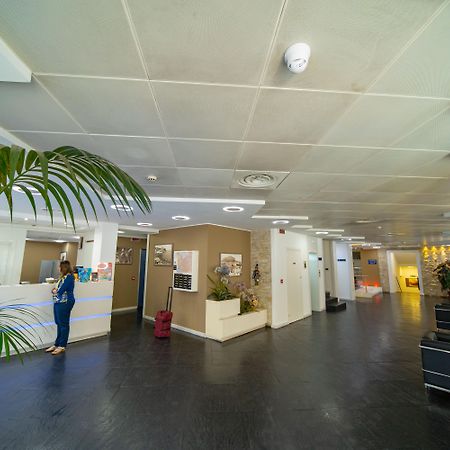 Hotel Ibis Styles Palermo Cristal Esterno foto