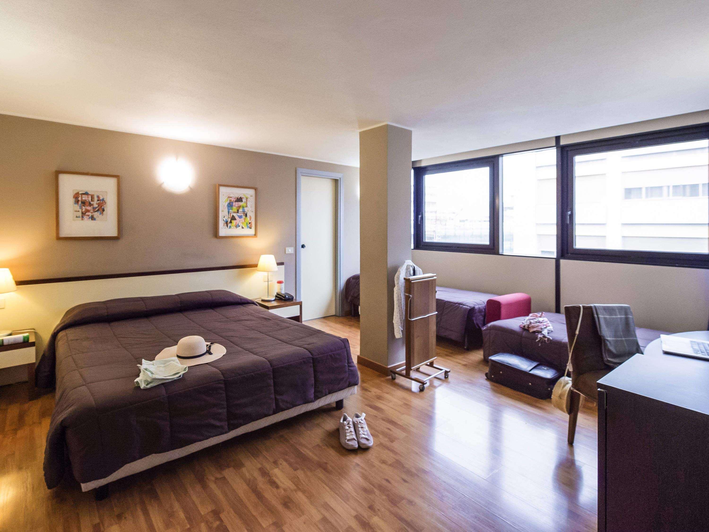 Hotel Ibis Styles Palermo Cristal Esterno foto
