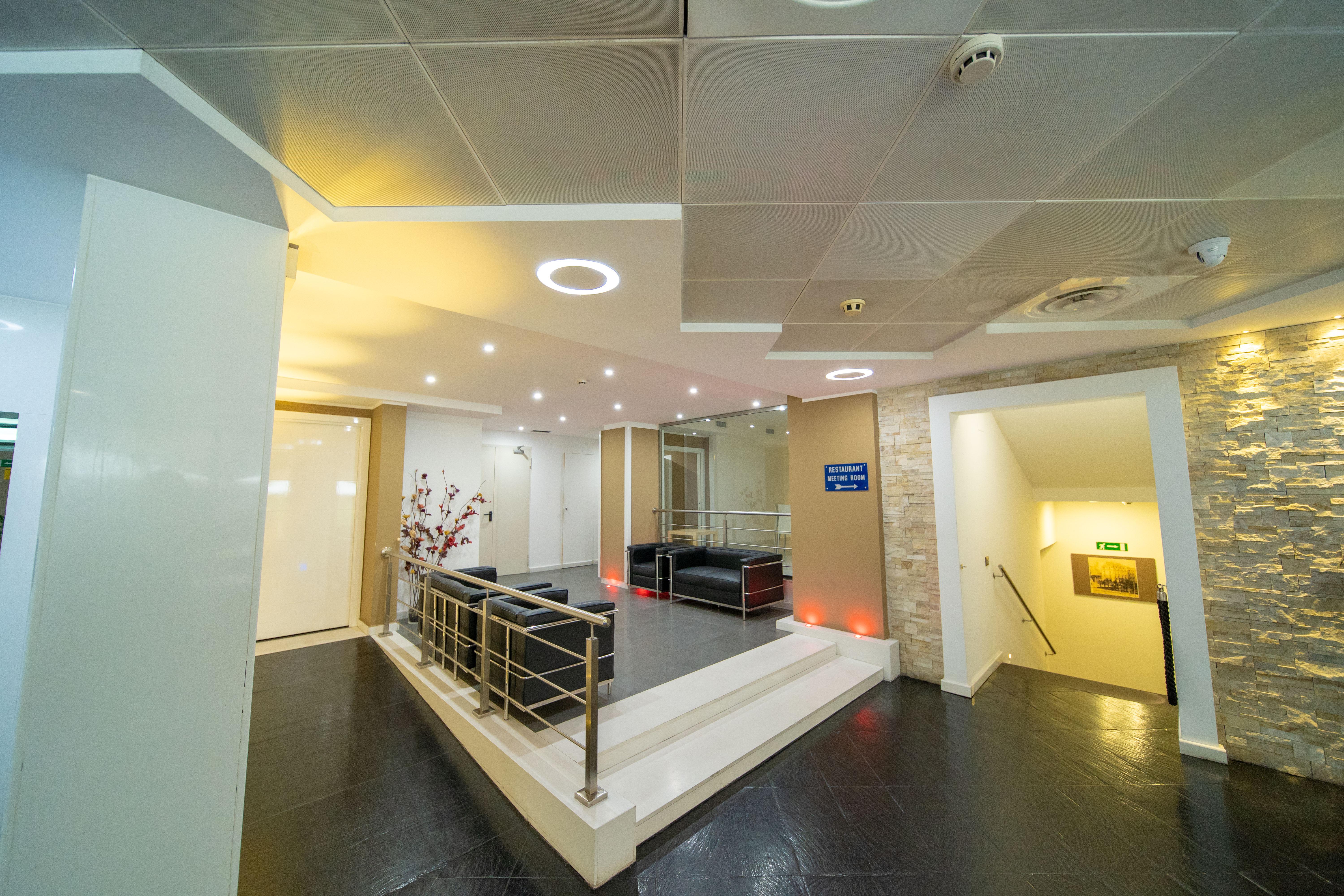 Hotel Ibis Styles Palermo Cristal Esterno foto