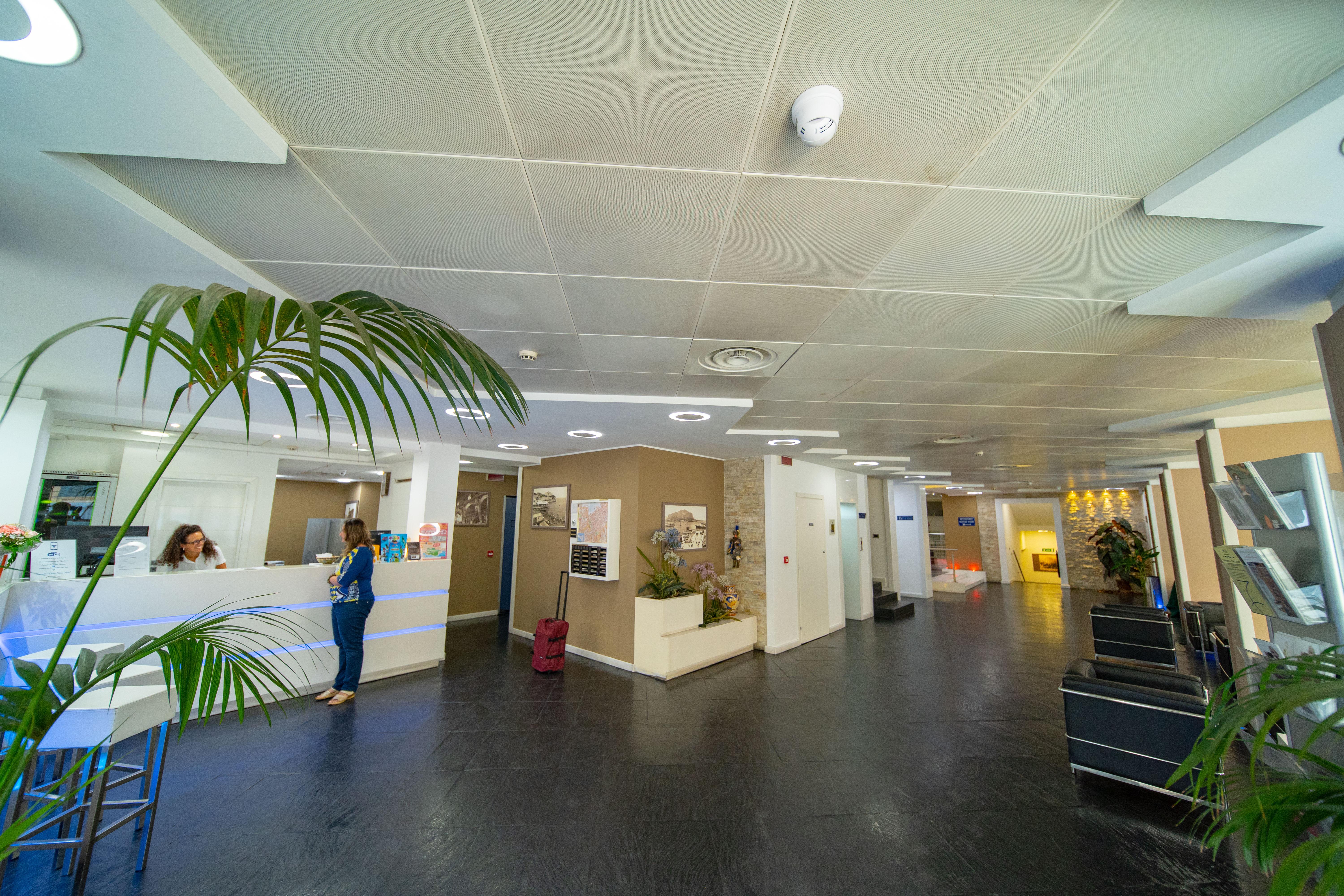 Hotel Ibis Styles Palermo Cristal Esterno foto