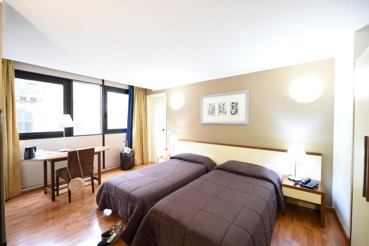 Hotel Ibis Styles Palermo Cristal Esterno foto