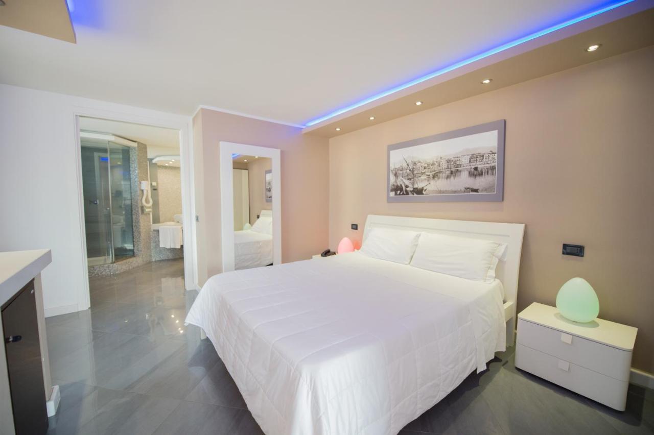 Hotel Ibis Styles Palermo Cristal Esterno foto
